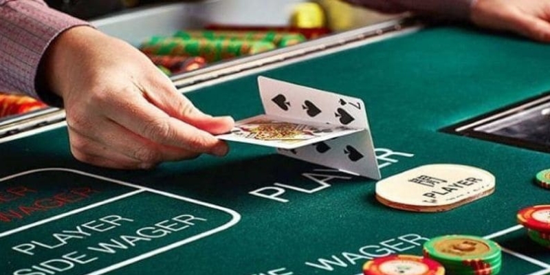 Tìm hiểu về khái niệm Baccarat là gì